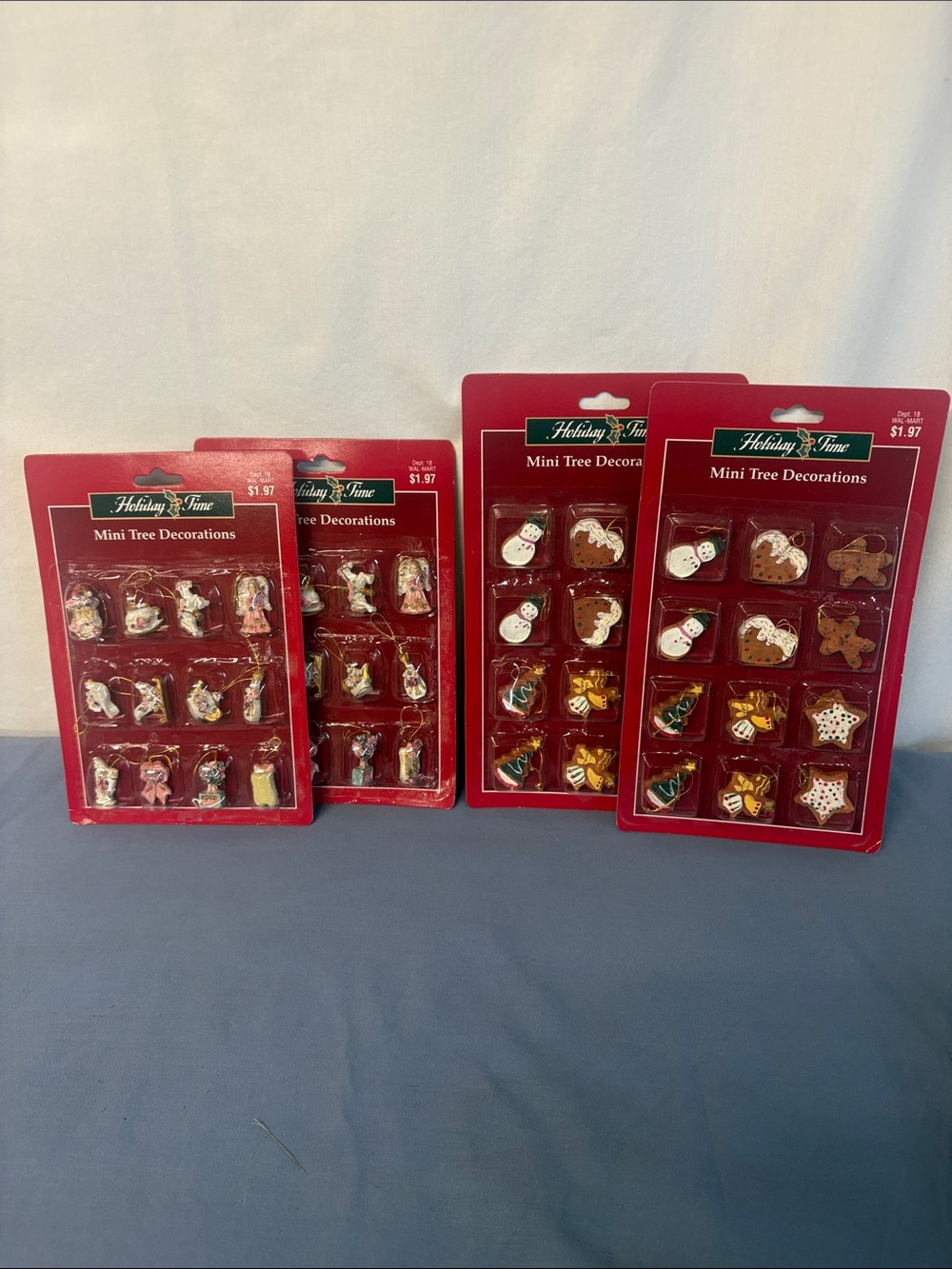 Mini Tree Decorations Ornaments Lot of 4